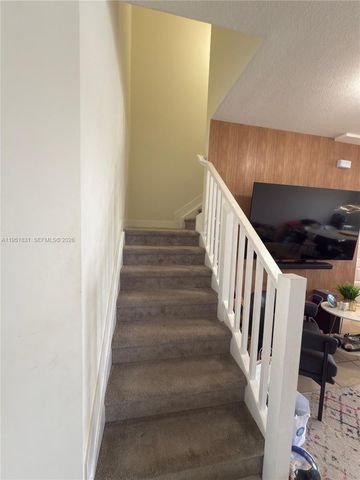 9113 NW 159th St 9113, Miami Lakes, FL 33018