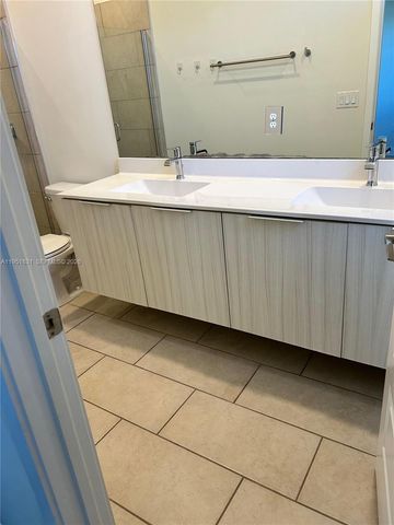 9113 NW 159th St 9113, Miami Lakes, FL 33018