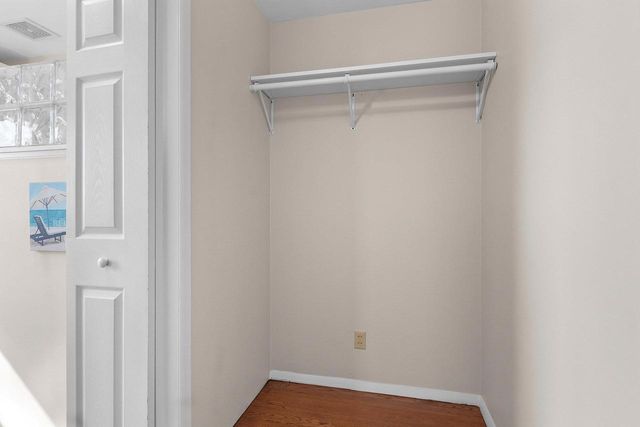 2105 N BALLARD ROAD, Appleton, WI 54911