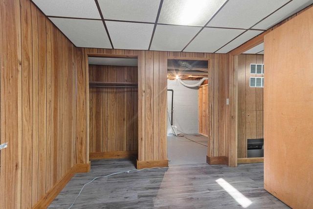 2105 N BALLARD ROAD, Appleton, WI 54911