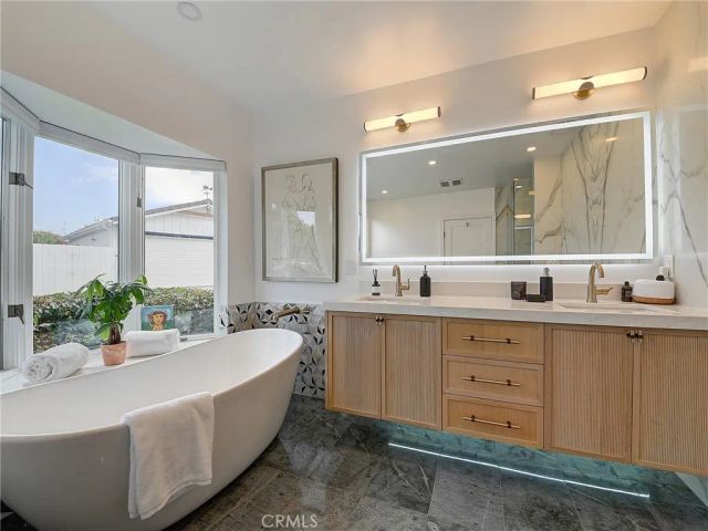 46 Empty Saddle Road, Rolling Hills Estates, CA 90274