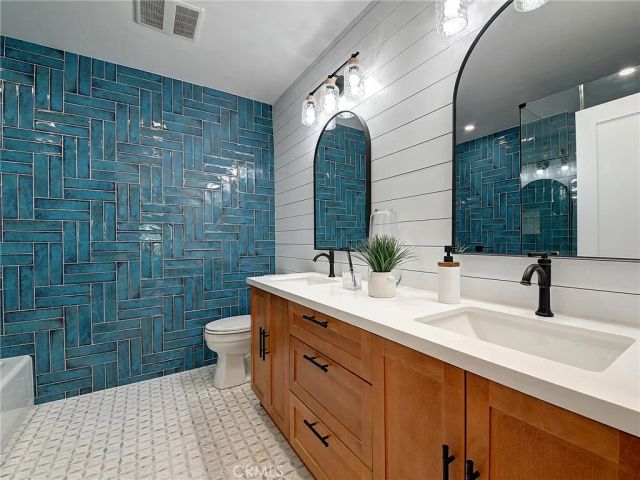 46 Empty Saddle Road, Rolling Hills Estates, CA 90274