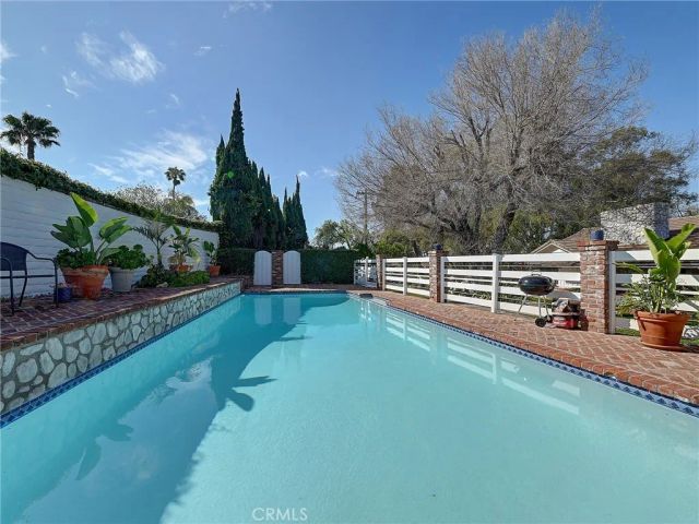 46 Empty Saddle Road, Rolling Hills Estates, CA 90274