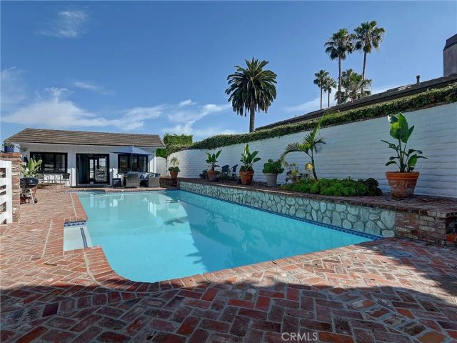 46 Empty Saddle Road, Rolling Hills Estates, CA 90274