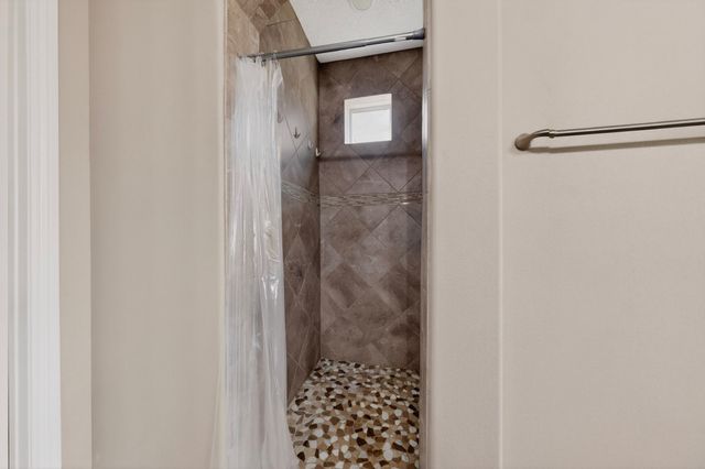 4712 Viento Del Norte, Santa Fe, NM 87507