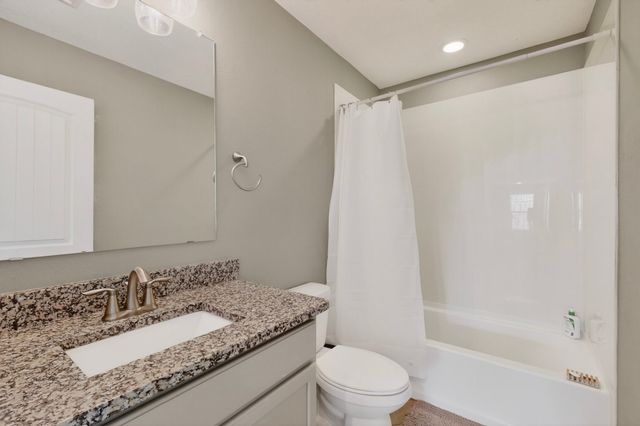 4712 Viento Del Norte, Santa Fe, NM 87507