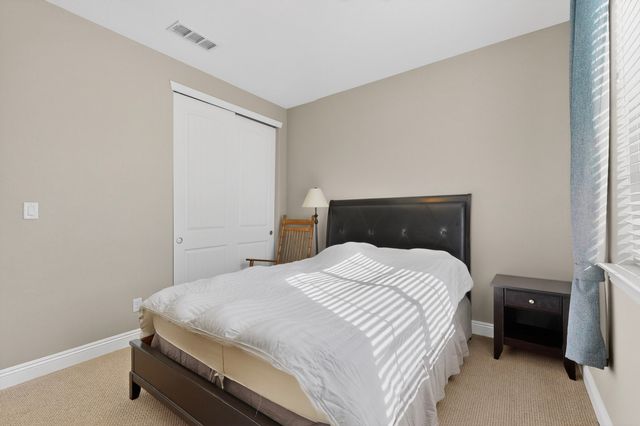 4712 Viento Del Norte, Santa Fe, NM 87507