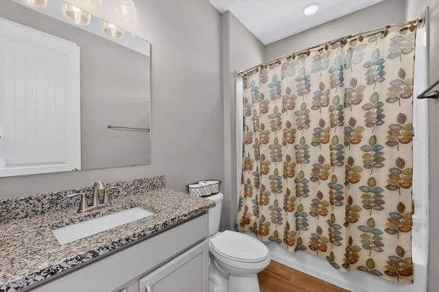 4712 Viento Del Norte, Santa Fe, NM 87507