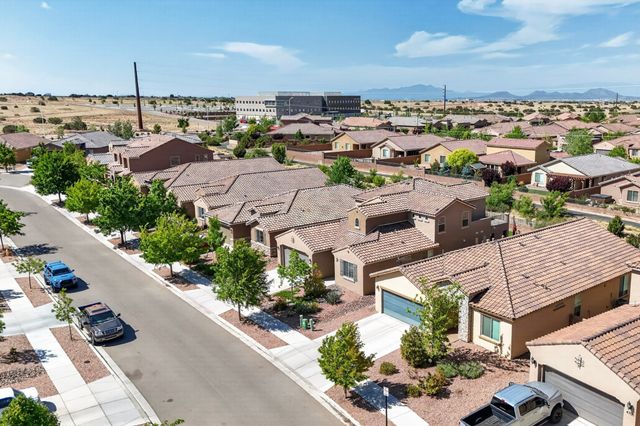 4712 Viento Del Norte, Santa Fe, NM 87507