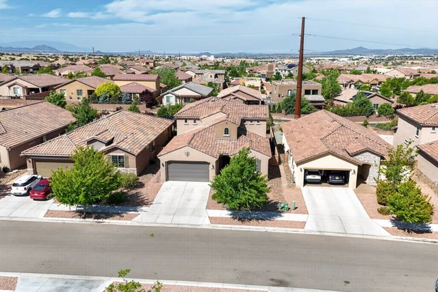 4712 Viento Del Norte, Santa Fe, NM 87507