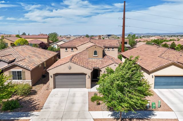 4712 Viento Del Norte, Santa Fe, NM 87507