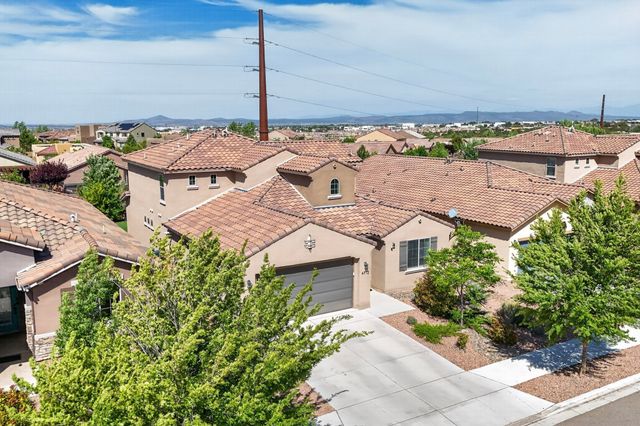 4712 Viento Del Norte, Santa Fe, NM 87507