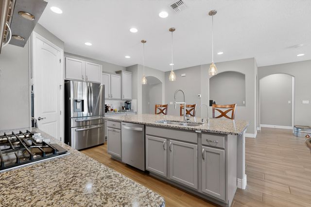 4712 Viento Del Norte, Santa Fe, NM 87507