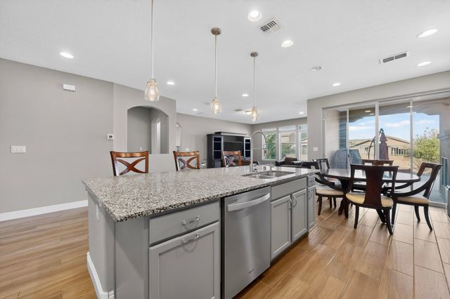 4712 Viento Del Norte, Santa Fe, NM 87507