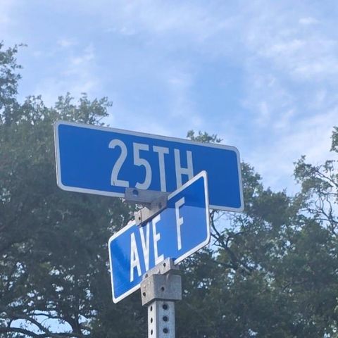 2508 Avenue F, Dickinson, TX 77539