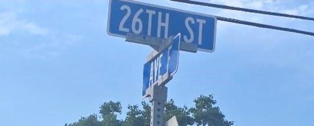2508 Avenue F, Dickinson, TX 77539