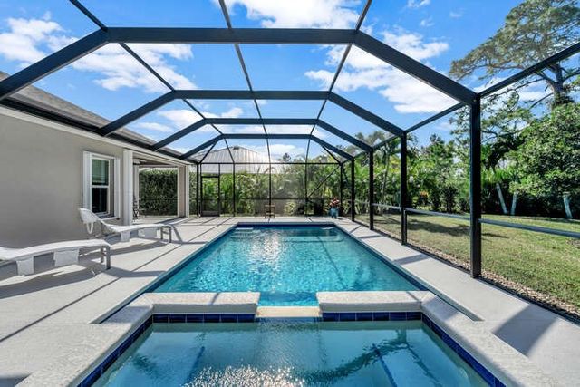 636 Gossamer Wing Way, Sebastian, FL 32958