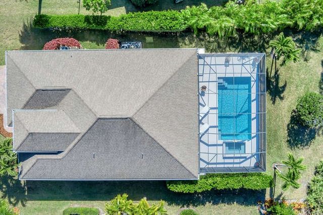 636 Gossamer Wing Way, Sebastian, FL 32958