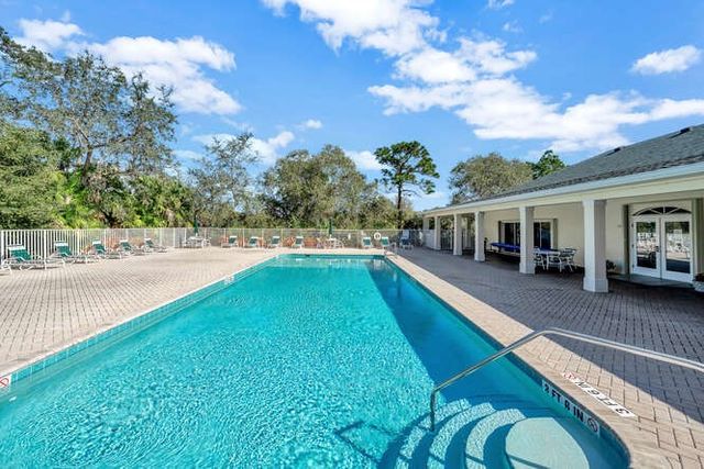 636 Gossamer Wing Way, Sebastian, FL 32958