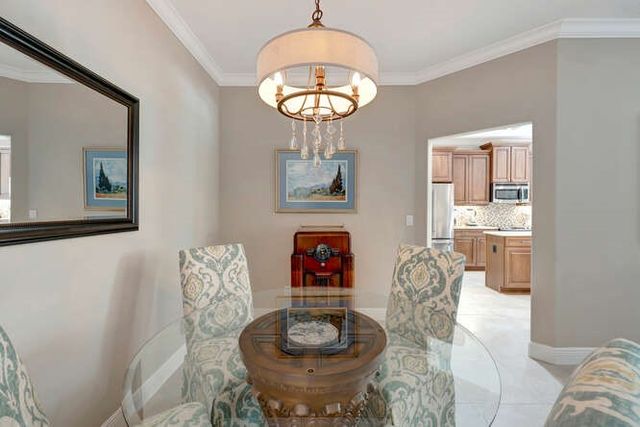 636 Gossamer Wing Way, Sebastian, FL 32958