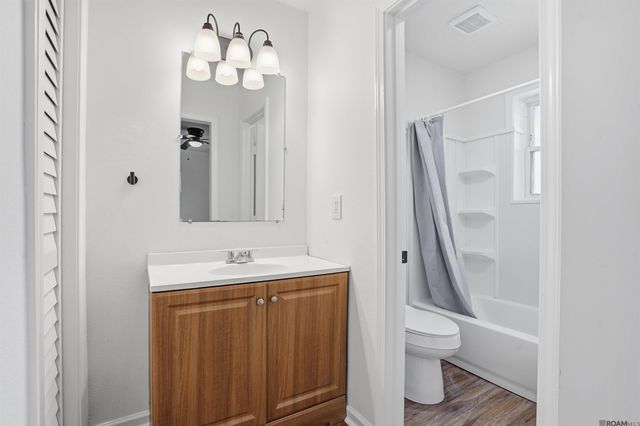 9087 Shadow Bluff Ave, Denham Springs, LA 70706