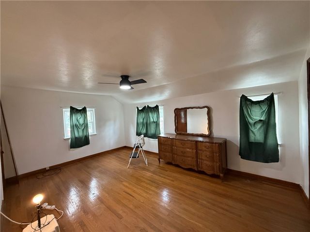 124 Carmella Dr, White Oak, PA 15131