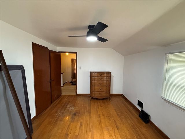 124 Carmella Dr, White Oak, PA 15131