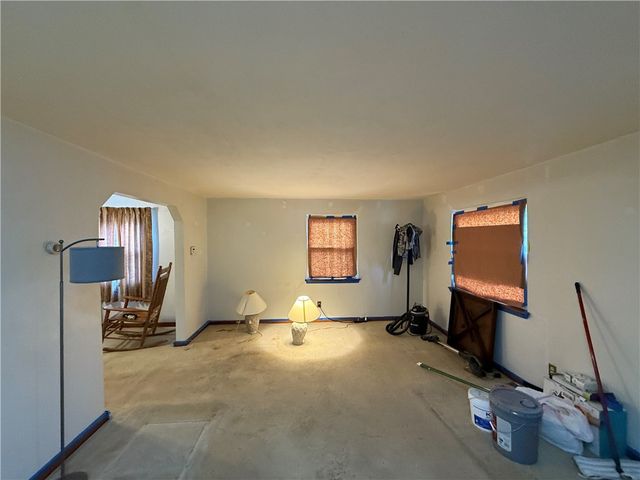 124 Carmella Dr, White Oak, PA 15131