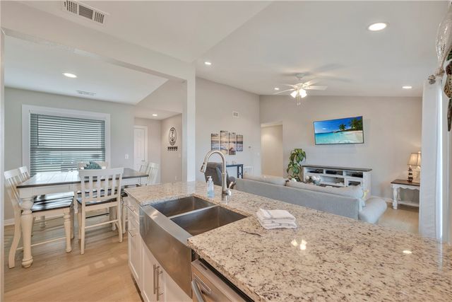 230 Cut Off Road 205, Port Aransas, TX 78373