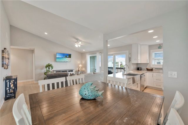 230 Cut Off Road 205, Port Aransas, TX 78373