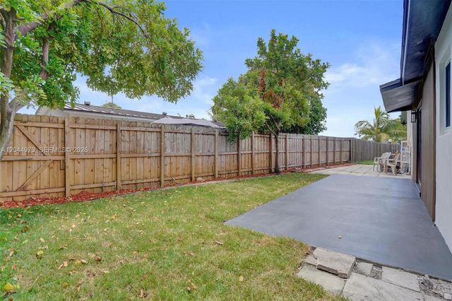 211 SW 64th Avenue, Pembroke Pines, FL 33023