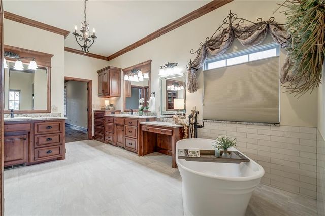 8333 NW 128th Circle, Oklahoma City, OK 73142