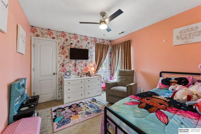 4306 Victoria Avenue, Bellevue, NE 68123