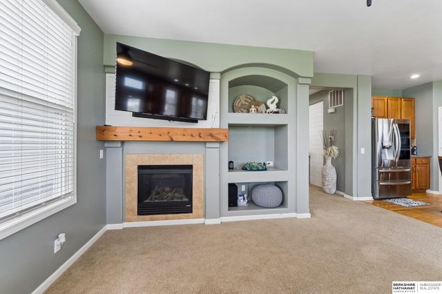 4306 Victoria Avenue, Bellevue, NE 68123