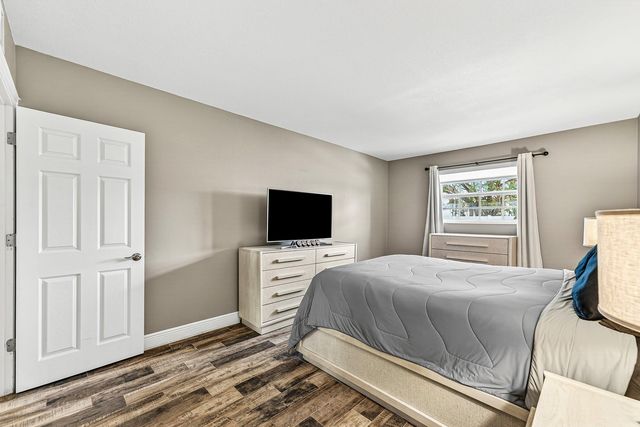 101 E Mcnab Road 304, Pompano Beach, FL 33060