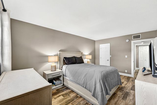 101 E Mcnab Road 304, Pompano Beach, FL 33060