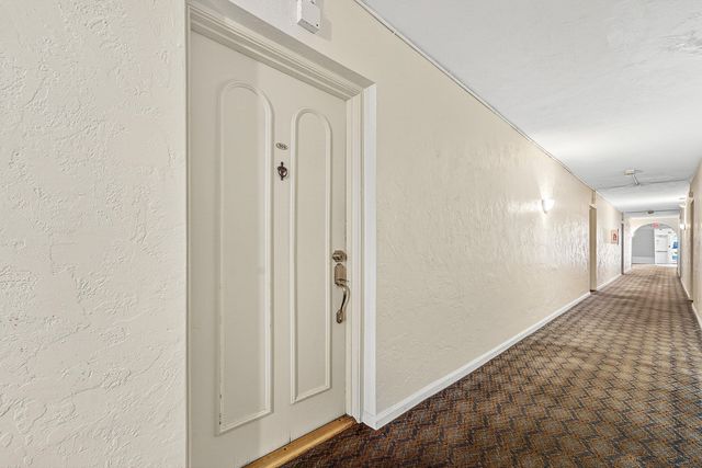 101 E Mcnab Road 304, Pompano Beach, FL 33060