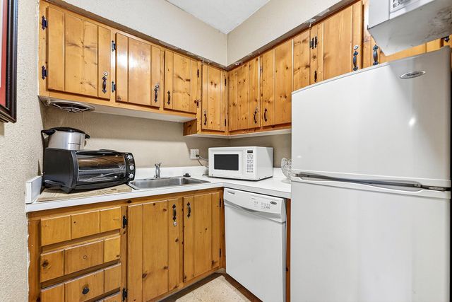 101 E Mcnab Road 304, Pompano Beach, FL 33060