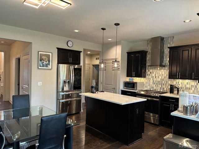 1578 Garden Park Drive, Troy, MI 48083