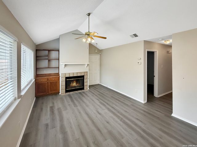 7880 Micron Dr Apt 3506, San Antonio, TX 78251