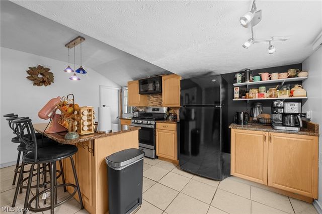 3720 Revere Court, Cleveland, OH 44109