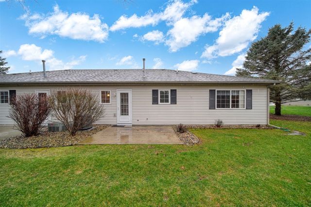 1702 Lakewood Drive B, Adrian, MI 49221