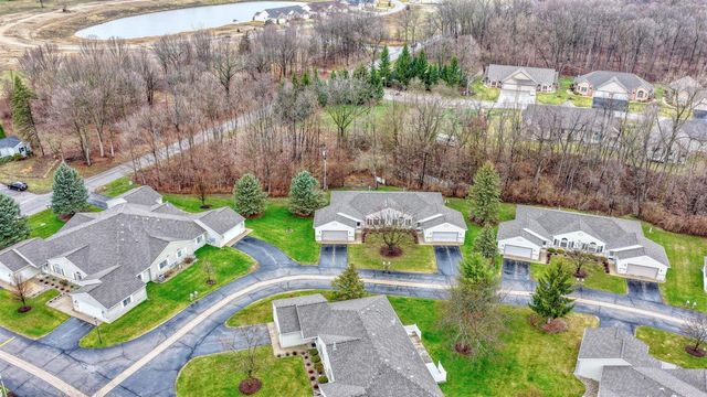1702 Lakewood Drive B, Adrian, MI 49221