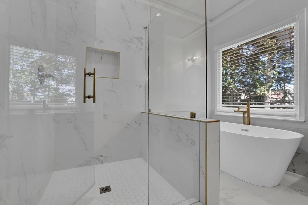 Image 20 of property listing at 140 Ashewoode Downs Lane, Alpharetta, GA 30005