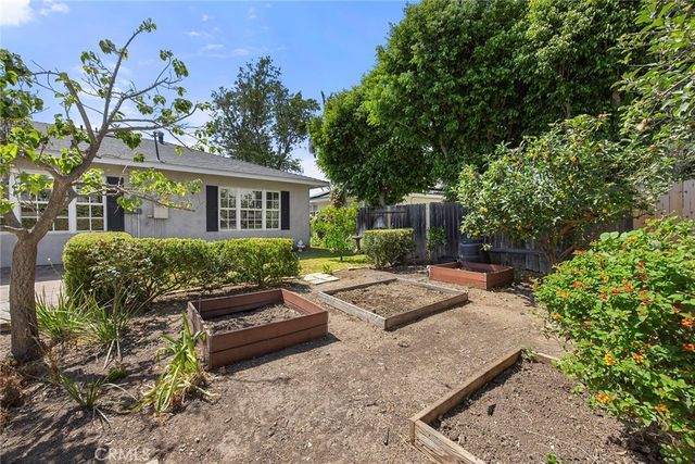 1104 Cerritos, Fullerton, CA 92835