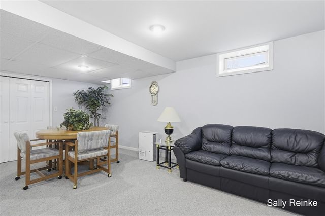 4815 Cannonsburg Road, Belmont, MI 49306