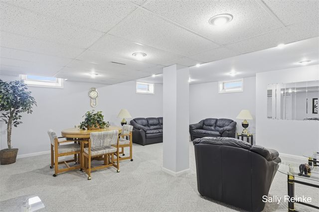 4815 Cannonsburg Road, Belmont, MI 49306