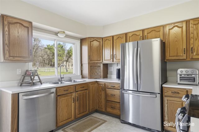 4815 Cannonsburg Road, Belmont, MI 49306