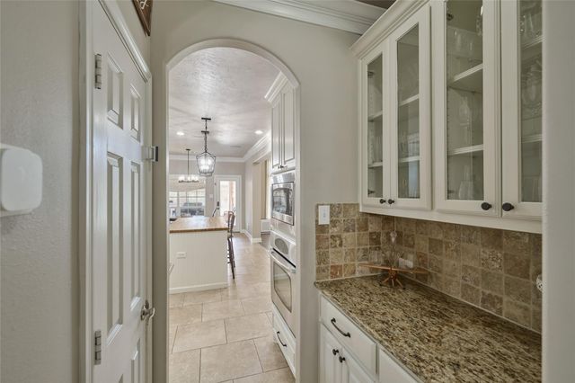 25207 Pineglen Terrace Drive, Spring, TX 77389