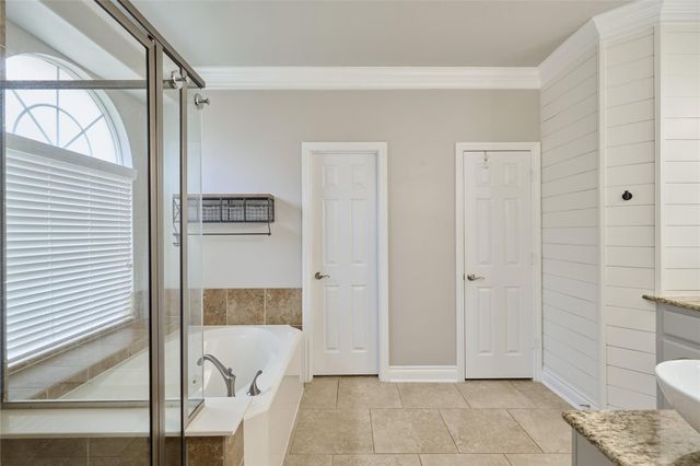 25207 Pineglen Terrace Drive, Spring, TX 77389